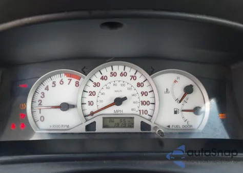 2005 Toyota Corolla S z USA, uszkodzony, nr VIN 1NXBR30E15Z502877